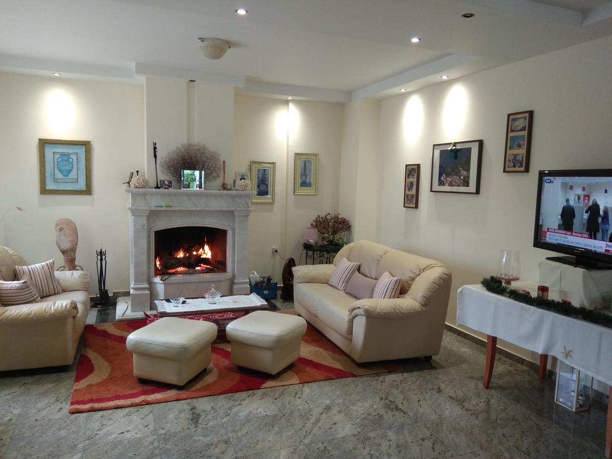 Coralli Hotel Perdika  Luaran gambar